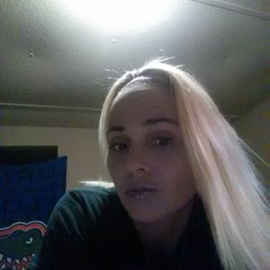 Meet your Posher, Christy