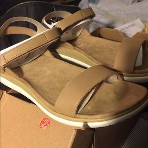 ❗️SOLD❗️NWT TEVA terra float nova lux