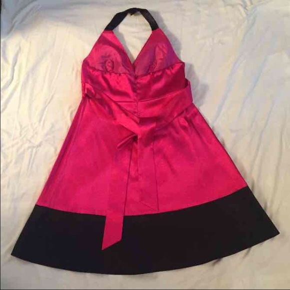 Color block pink & black halter dress - Picture 2 of 4
