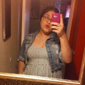 Meet your Posher, Yarely