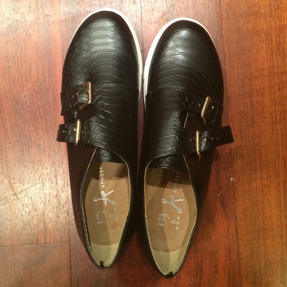 Black Shoes