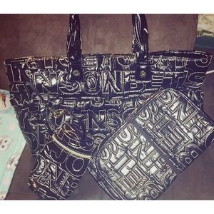 Betsy Johnson diaper bag❤️