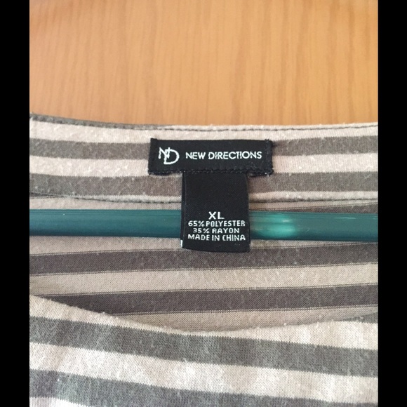 Brown and white striped blouse - Picture 2 of 3