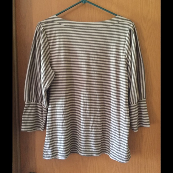 Brown and white striped blouse - Picture 3 of 3