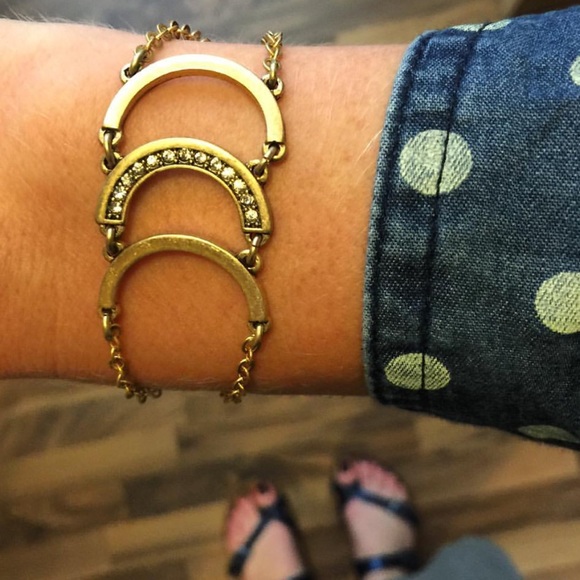 🆕 Statement Bracelet - Picture 3 of 3