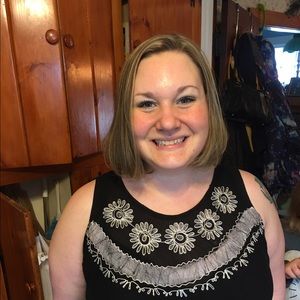 Meet your Posher, Lisa