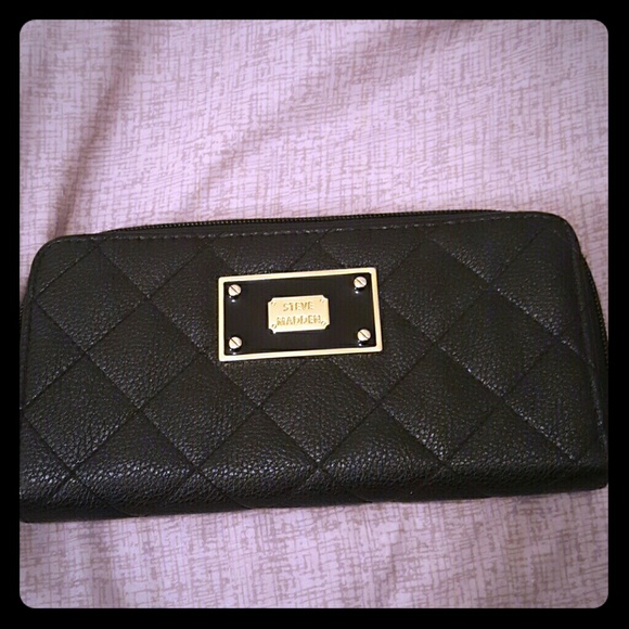 Steve Madden Handbags - Steve Madden zipper wallet