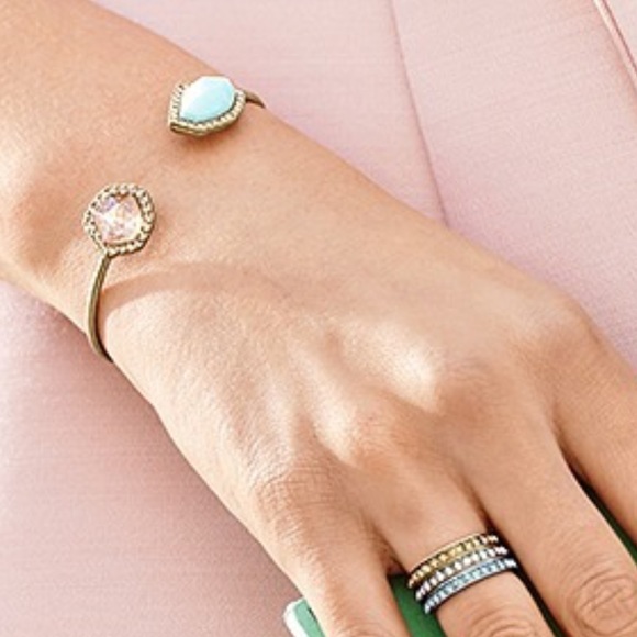 🆕 Statement Cuff - Picture 2 of 4