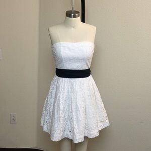 New Gilly Hicks lace tube dress with fabric belt