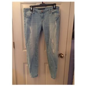 Harper distressed skinnies- Never Worn.
