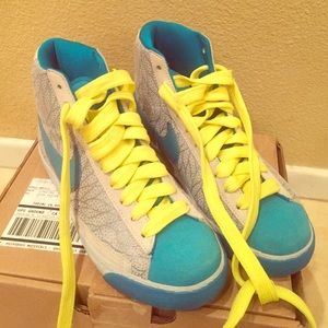 Nike | high top sneaker