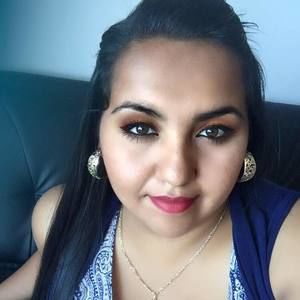 Meet your Posher, Leonor