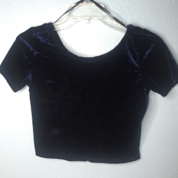 FOREVER 21 dark blue/black crop top