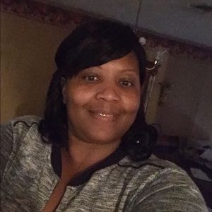 Meet your Posher, Essie