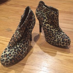 Charlotte Russe size 8 bootie heel