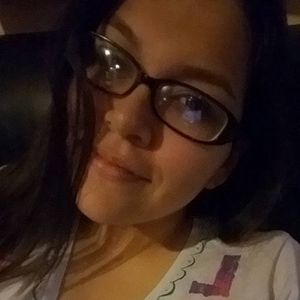 Meet your Posher, Cecilia