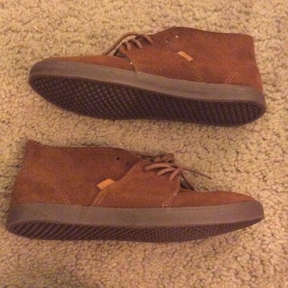 ⚡️SALE⚡️NWOT Brown Leather Women Vans 🌿