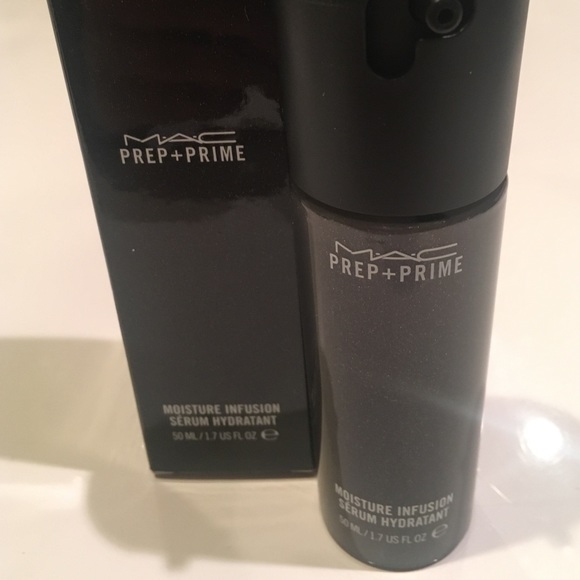 NEW MAC PREP AND PRIME MOISTURE INFUSION SERUM