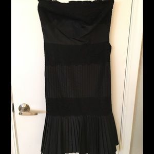 Banana Republic lace & pleated strapless dress