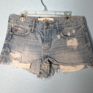 HOLLISTER HIGH WAISTED SHORTS LIGHT WASH