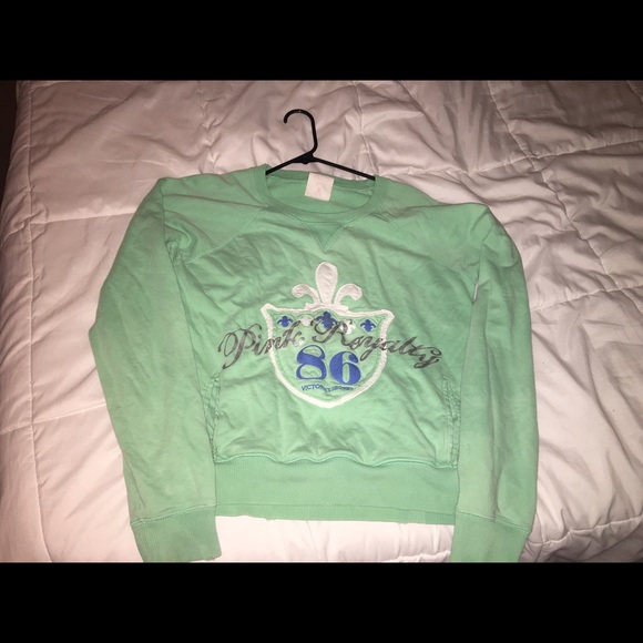 Vs crew neck M