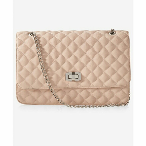 💕EVERYTHING MUST GO💕 Quilted Chain Crossbody Bag