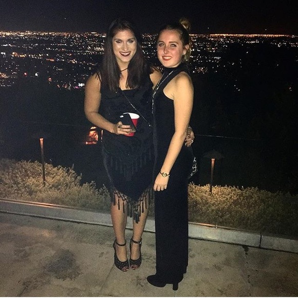 Meet your Posher, Torri - Picture 3 of 4