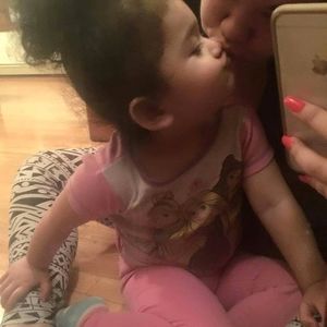 Meet your Posher, Iris