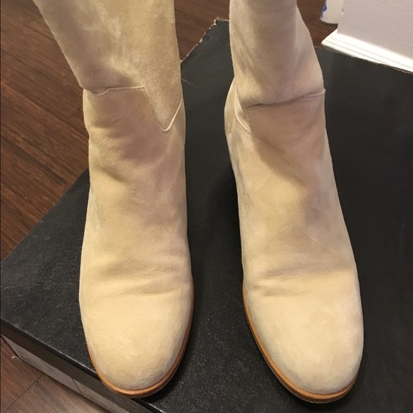 Chanel boots - Picture 3 of 4