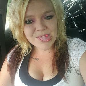 Meet your Posher, Cami