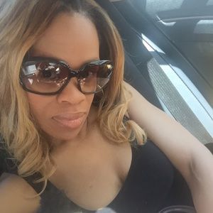 Meet your Posher, Jamila