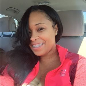 Meet your Posher, Mia