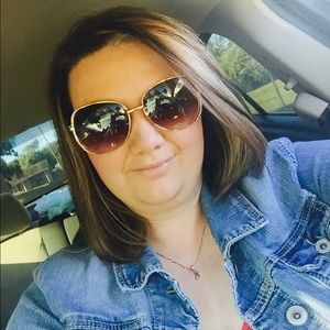 Meet your Posher, Jasie