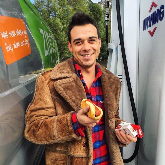 Meet your Posher, Adrien - Picture 1 of 1