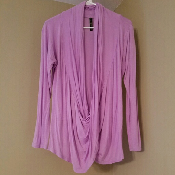 *25% off Bundles*Drape front top