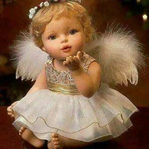 Meet your Posher, Gloria