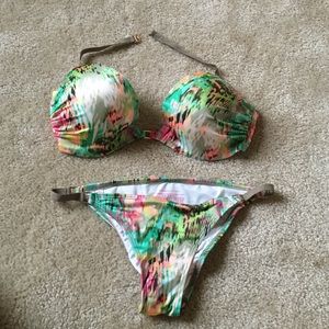 Animal Print VS Bikini