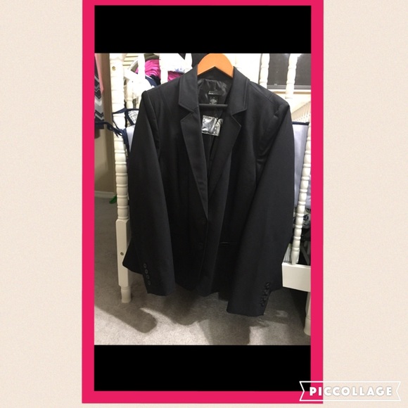 Black Lane Bryant jacket. - Picture 2 of 3