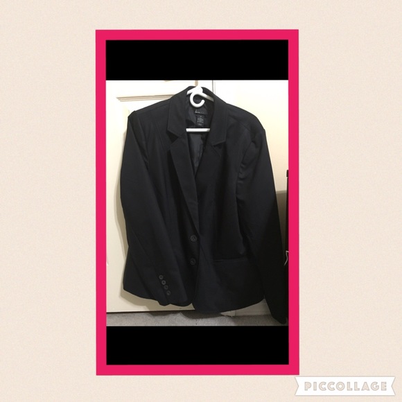 Black Lane Bryant jacket. - Picture 3 of 3