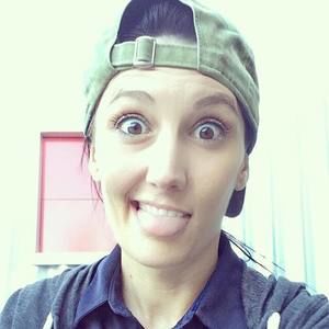 Meet your Posher, Terrah