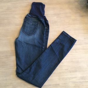 A Pea in the Pod Maternity Skinny Jeans