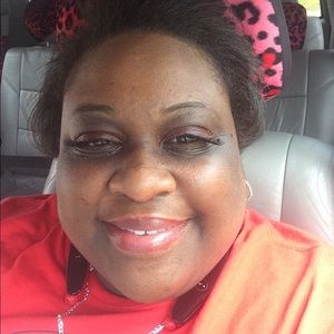 Meet your Posher, Veronica