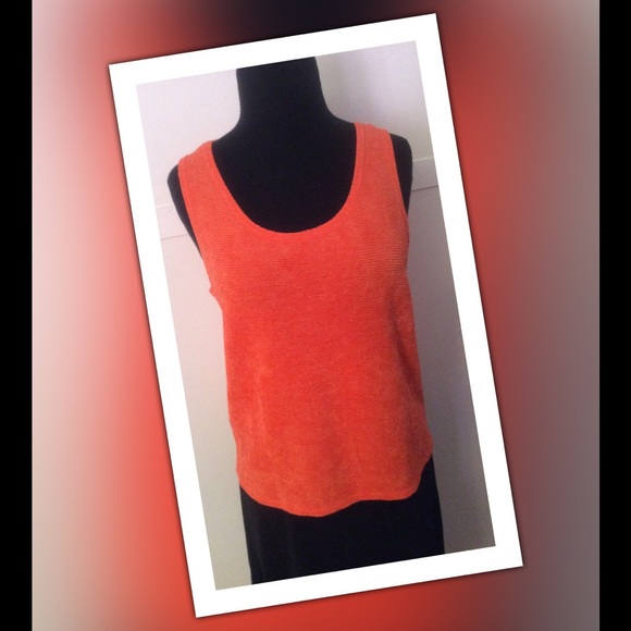 $SOLD$ * Designer Summer Top NWOT - Picture 1 of 1