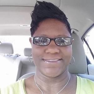 Meet your Posher, Ella