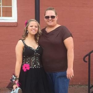 Meet your Posher, Haley allison