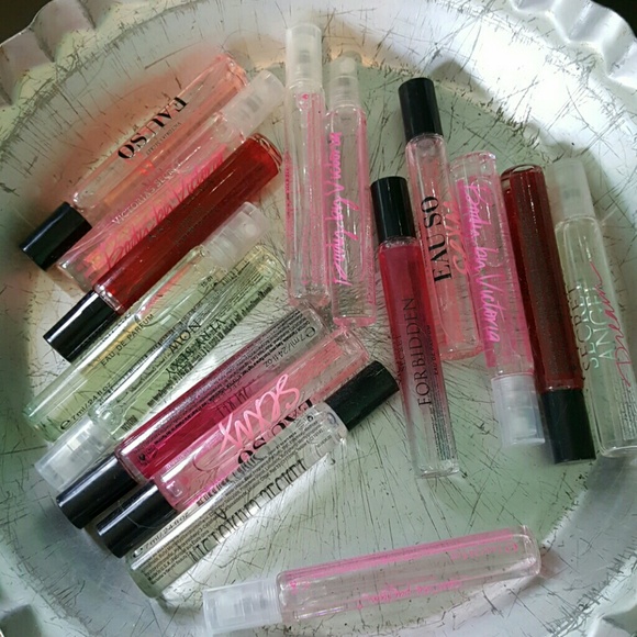 16 VS perfume samples
