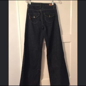 Wide legged Paige jeans size 26