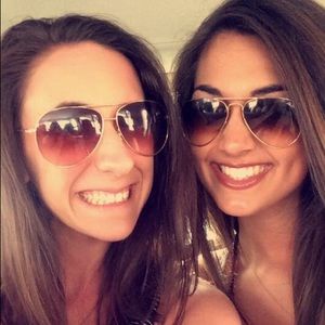 Meet your Posher, Riley