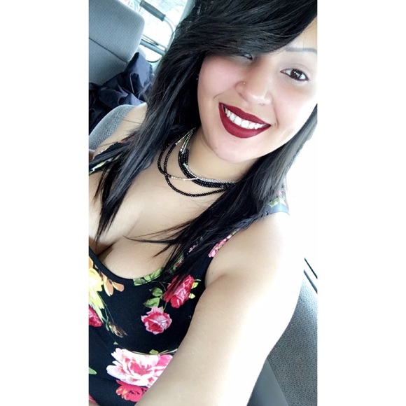 Meet your Posher, Geraldine - Picture 2 of 4