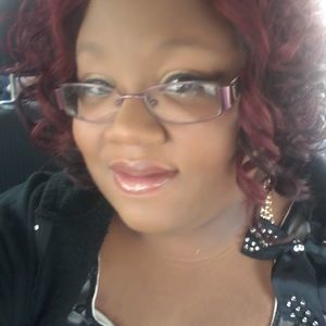 Meet your Posher, Moneke